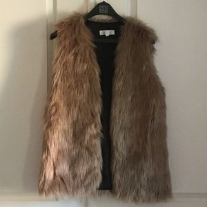 Faux fur Large brown Vest